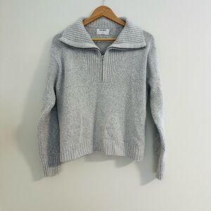 Old Navy Women’s Light Gray Zip-Up Sweater Quarter Zip